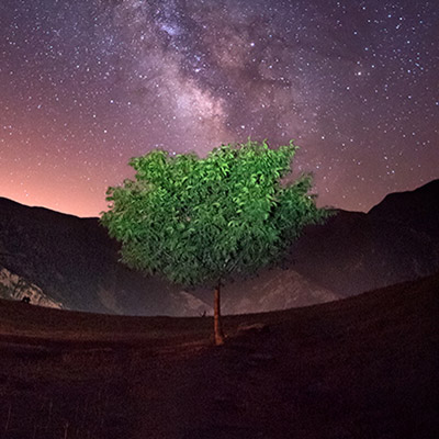 آسمان شب-حسن کمالی